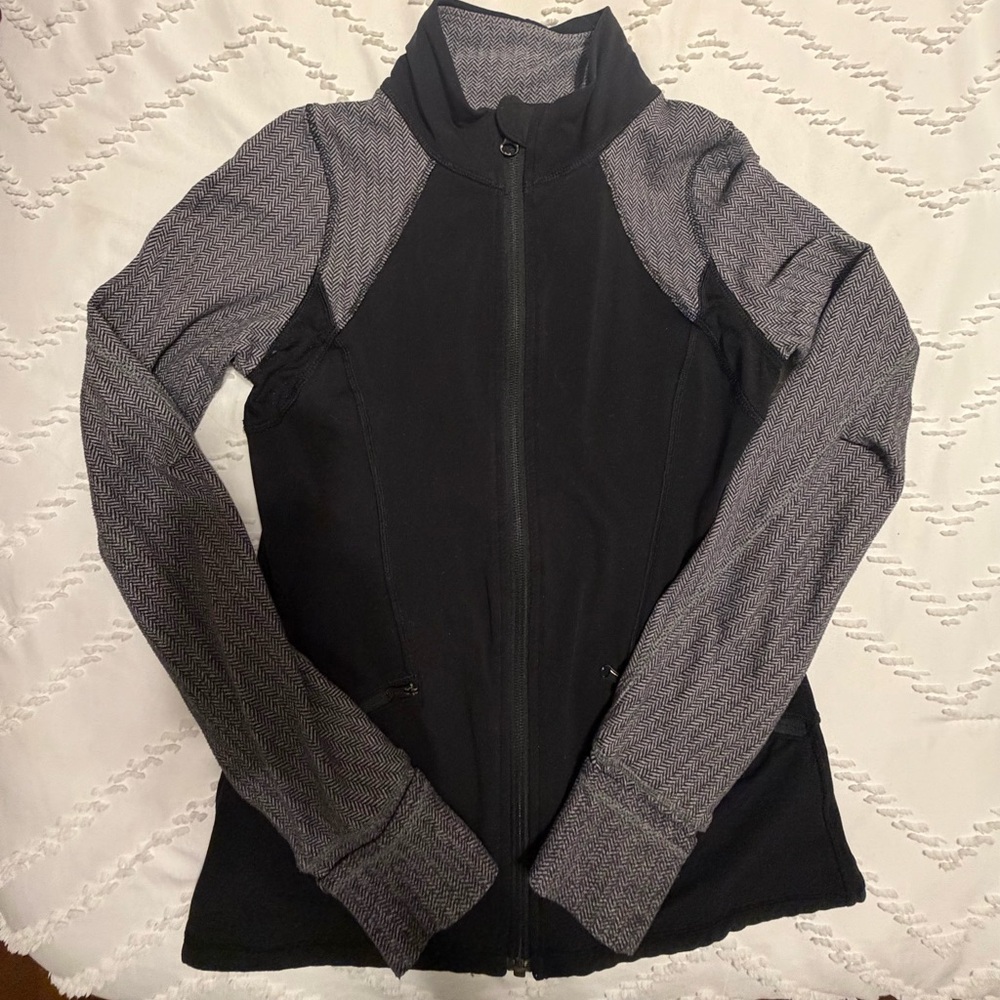 Ivivva Girls Black Jacket with Heather Gray Sleeves